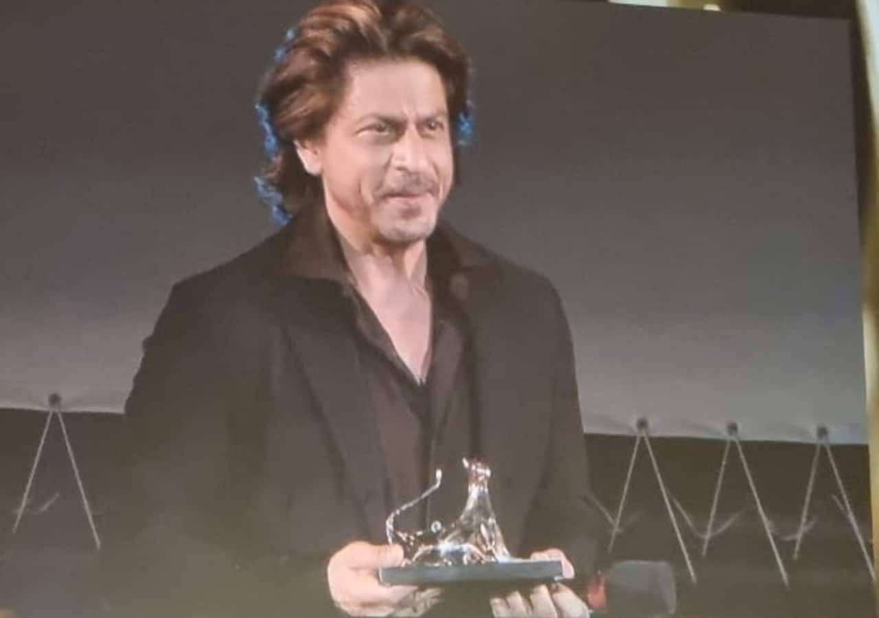 Shah Rukh Khan honoured with the prestigious Pardo Alla Carriera Award; fans calls him ‘world’s biggest superstar’