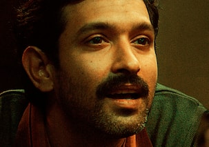 Sector 36 Movie Review: Fans blown away by Vikrant Massey's goosebump inducing acting in this brutal crime thriller; call it 'master class'