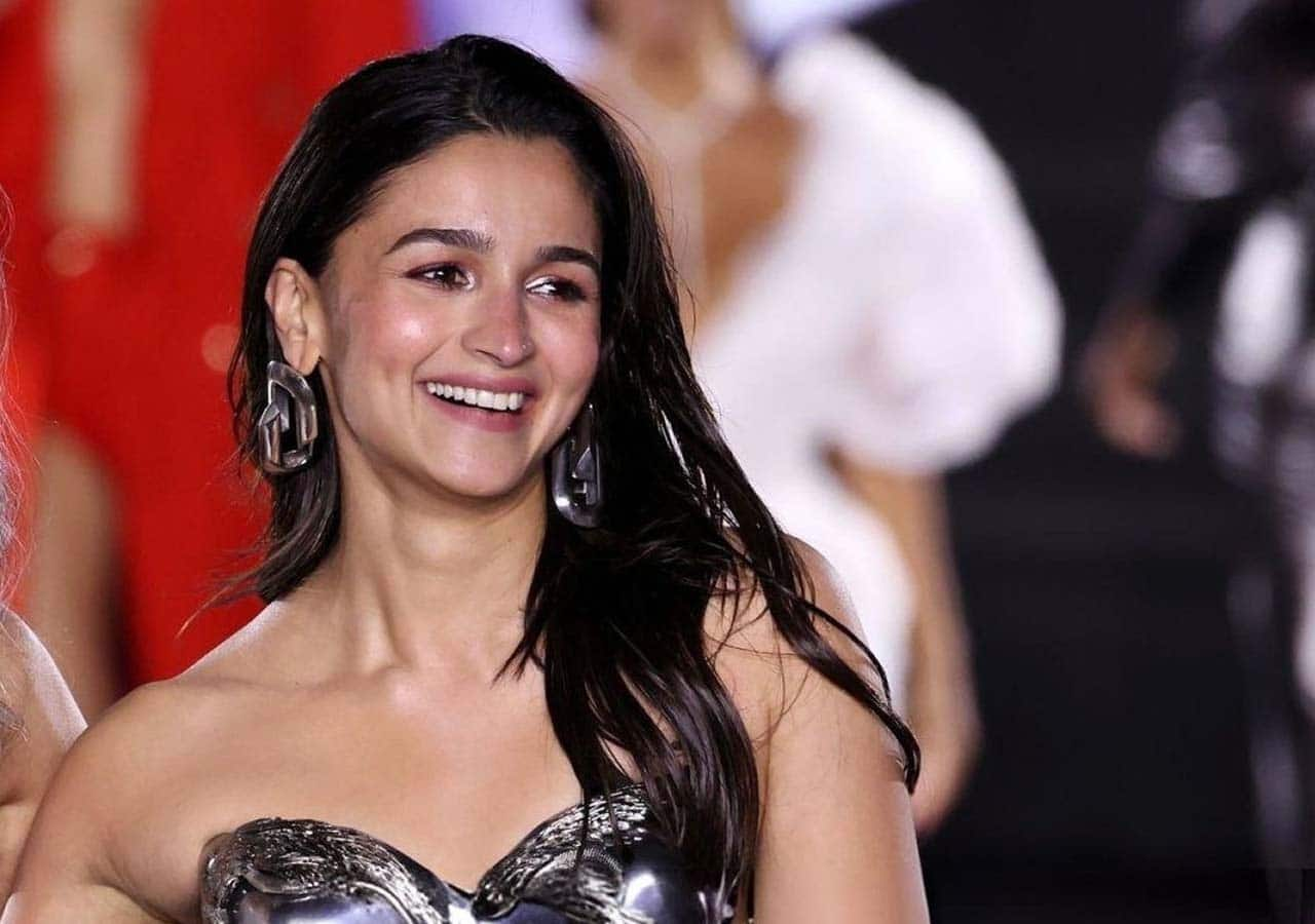 आलिया भट्ट (Alia Bhatt) की तस्वीरें देखकर छूटे फैंस के पसीने