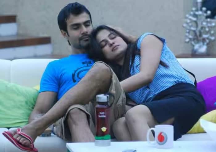 bigg boss 4 love couple