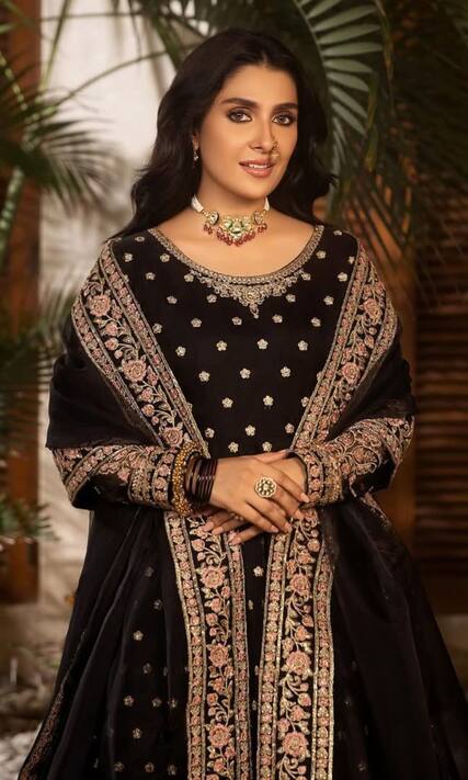bandcamp black dresses Ayeza Khan Black Mushq Luxury Lawn Suit main image 1