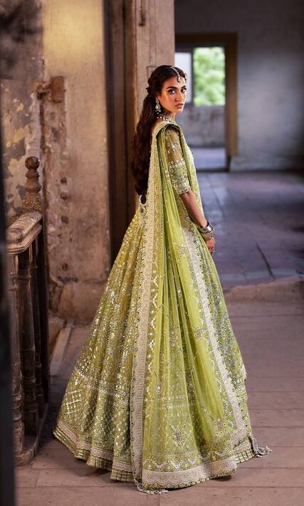 TOP 10 Iqra Aziz inspired latest Pakistani Lehengas for any occasion