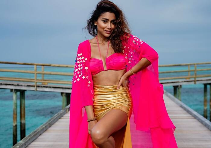 Shriya Saran bikini photo