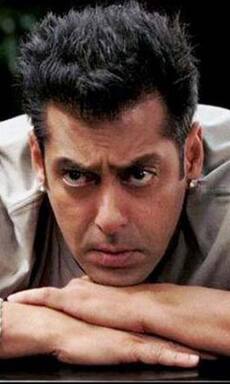 जब Salman Khan ने जमाने के सामने उड़ाई Vivek Oberoi की खिल्ली, खुल्लमखुल्ला दी थी धमकी