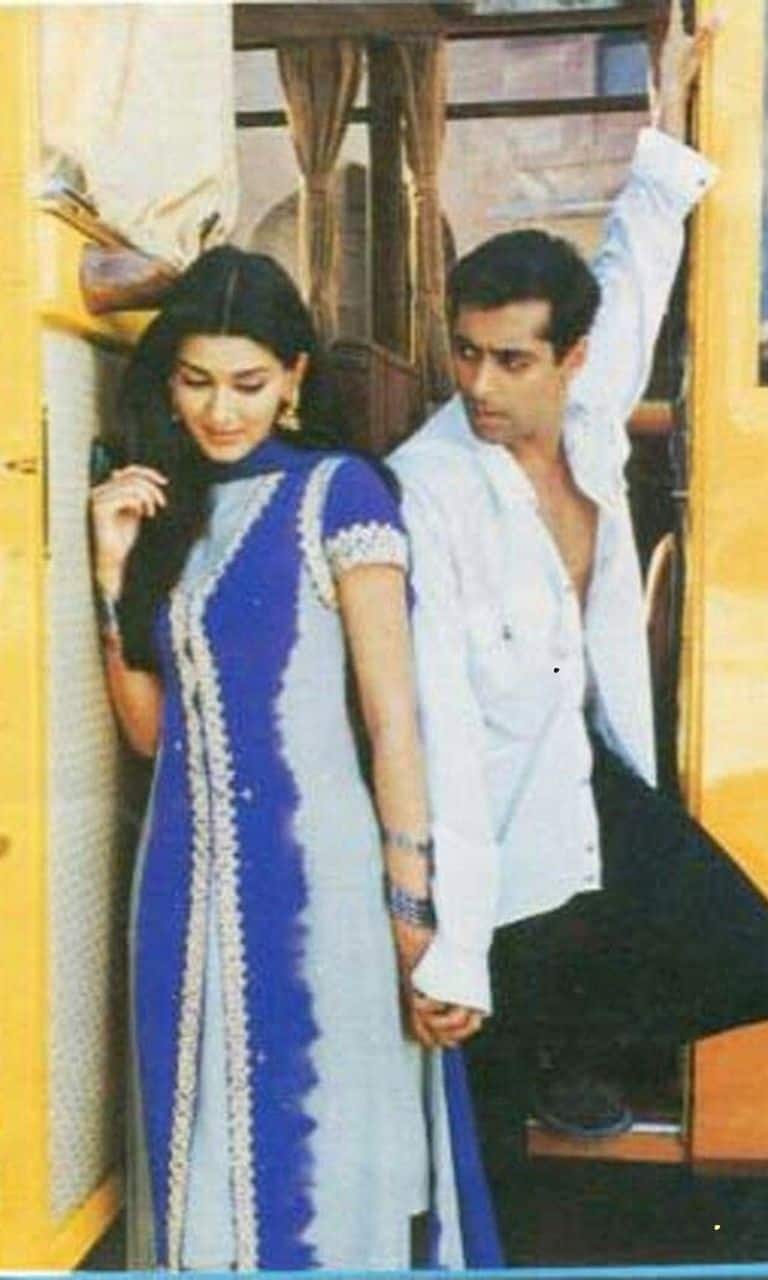 Vivah to Hum Sath Sath Hai; Top 10 evergreen Bollywood films you can’t miss