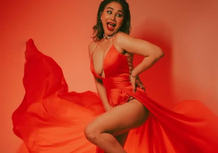 Kangana Sharma bold photos