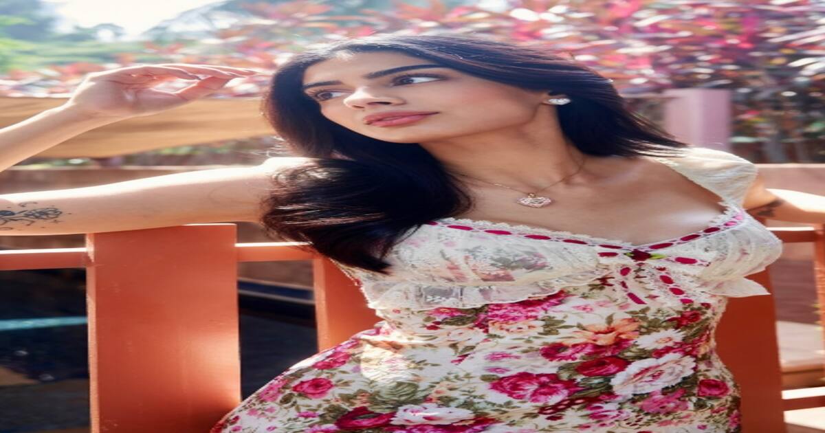 Khushi Kapoor's TOP 10 effortlessly chic looks you must recreate