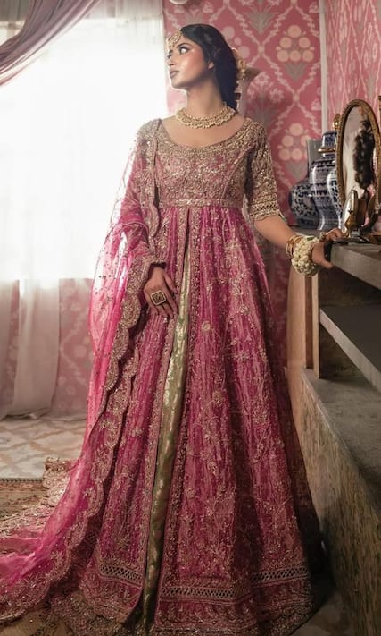 sajal ali in pink dress Sajal Ali NeeL