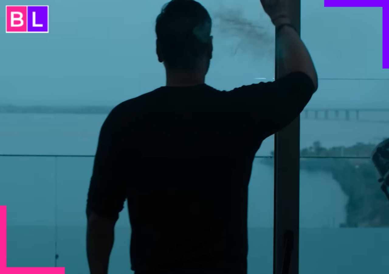 Not Kareena Kapoor, Saif Ali Khan or Manoj Bajpayee, THIS actor took home Rs 125 crore for his OTT debut Not Kareena Kapoor, Saif Ali Khan or Manoj Bajpayee, THIS actor took home Rs 125 crore for his OTT debut