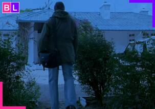 बॉलीवुड के इस एक्टर ने 46 साल छोटी एक्ट्रेस संग दिए थे इंटीमेट सीन, पत्नी के नाराज होने पर...