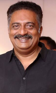 50 की उम्र के बाद पिता बने ये बड़े स्टार्स, एक ने तो 83 की उम्र में देखा बच्चे का चेहरा