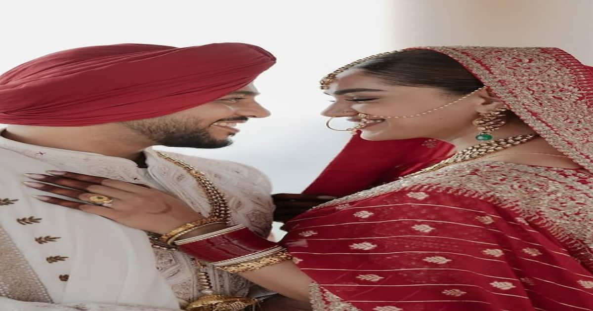 Rapper Raftaar and Manraj Jawanda's vibrant traditional wedding celebration Rapper Raftaar and Manraj Jawanda's vibrant traditional wedding celebration