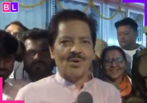 Udit Narayan ने बीवी संग लगाई संगम में डुबकी, शिवरात्रि के मौके पर पहुंचे Mahakumbh, वीडियो देख लोग बोले- 'इतना डर...'