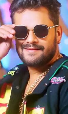 फैनगर्ल की खेसारी लाल यादव से अनोखी फरमाइश, भरे स्टेज पर लिपटकर...