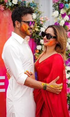 Holi: इन एक्ट्रेसेस ने पति पर बरसाया प्यार भरा रंग, खूबसूरत तस्वीरें वायरल