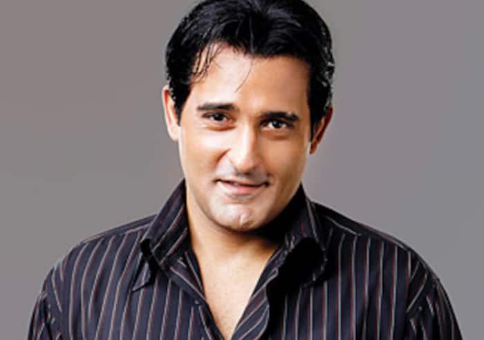 Why Akshaye Khanna did not marry?
