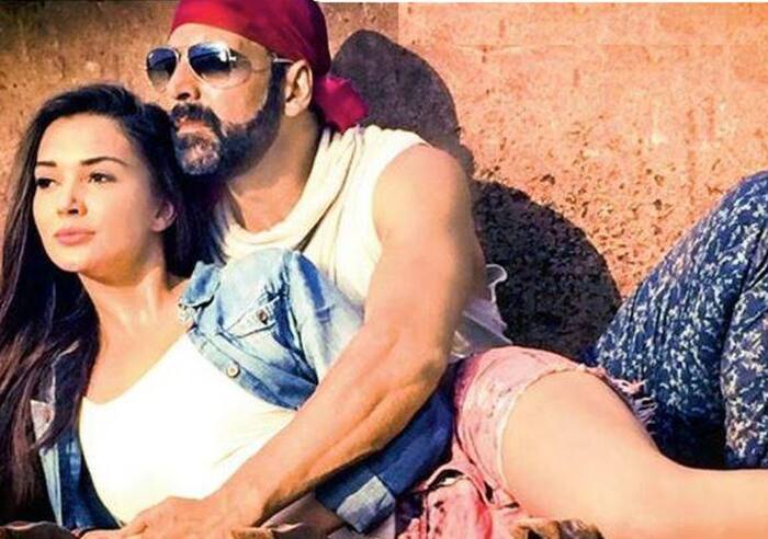 Amy Jackson showed glimpse of son