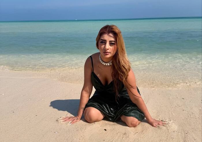 Khesari Lal Actress Ankita Dave beach look