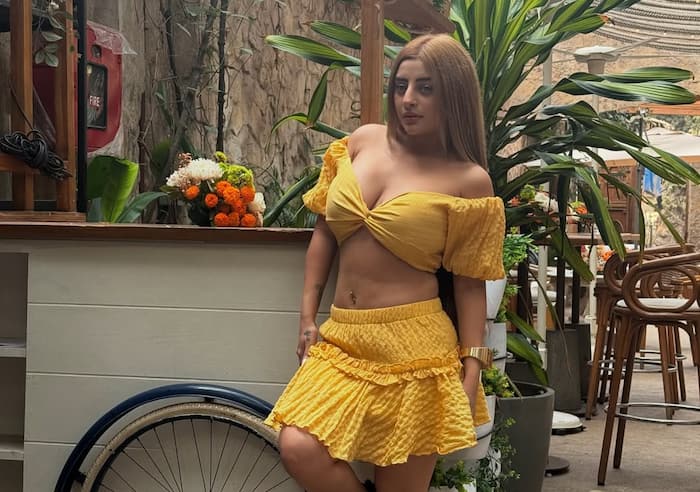 Khesari Lal Actress Ankita Dave bold look