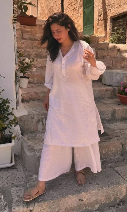 mahira khan casual dresses Mahira Khan