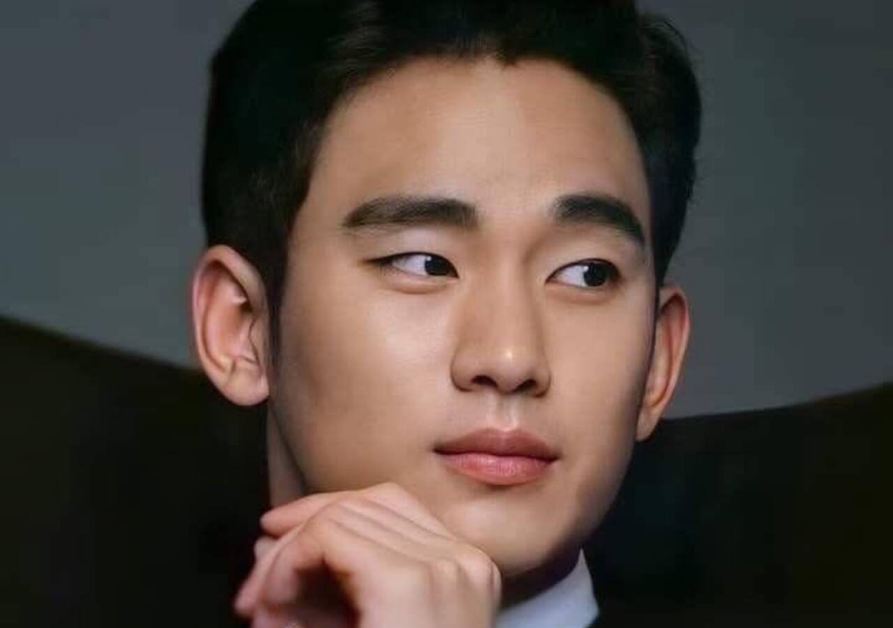 Kim Soo Hyun 3