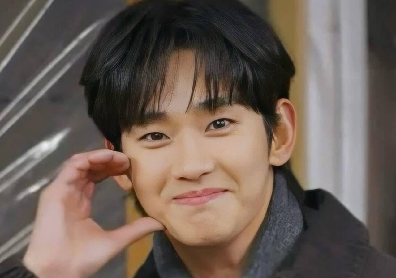 Kim Soo Hyun 7