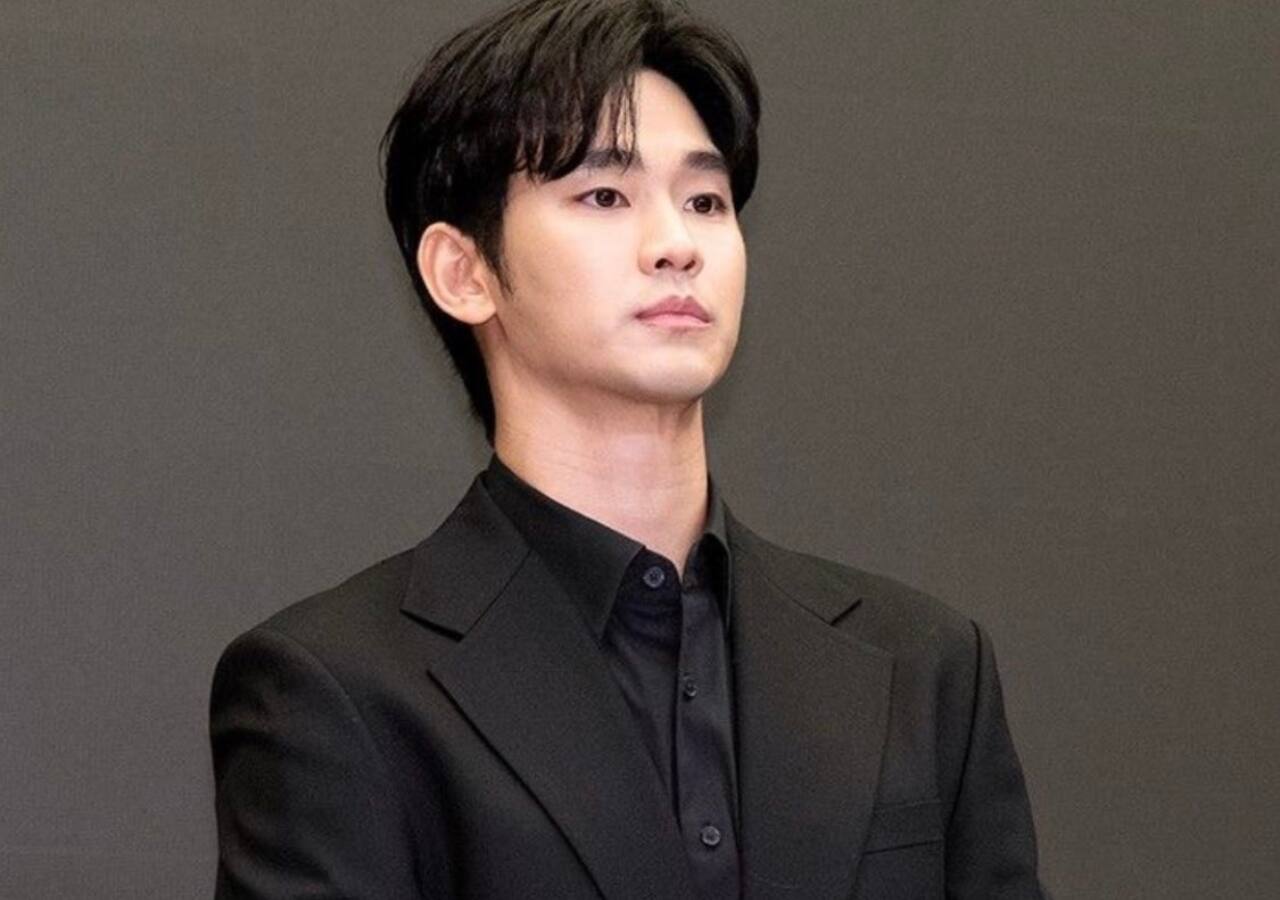 Kim Soo Hyun 8