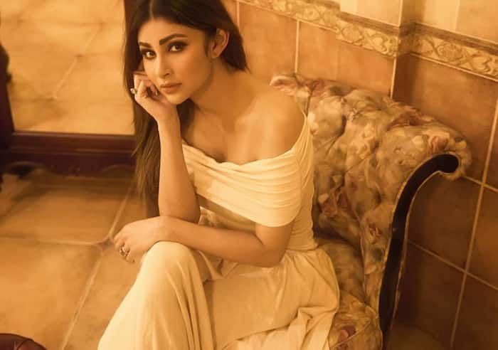 Mouni Roy bhootnii