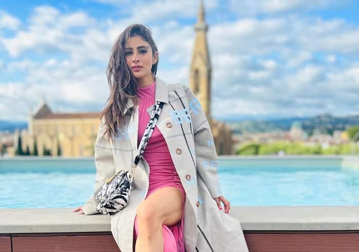 Mouni Roy  about trollers