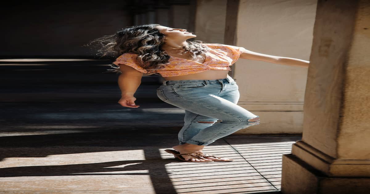From High-Rise to Flare: Trendy Women’s Jeans You’ll Want Now From High-Rise to Flare: Trendy Women’s Jeans You’ll Want Now