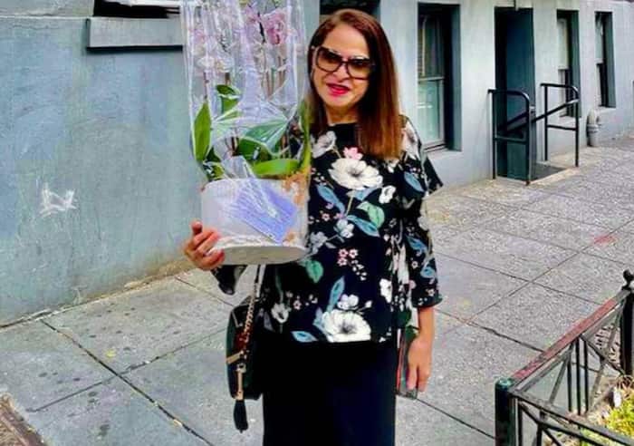 Ramola Bachchan speaks about Amitabh Bachchan