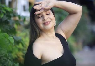 'खुद ही कूद रही' , भोजपुरी इंडस्ट्री में कास्टिंग काउच पर एक्ट्रेस संभावना सेठ का अजीबो गरीब बयान, लड़कियों को लेकर कही ये बात