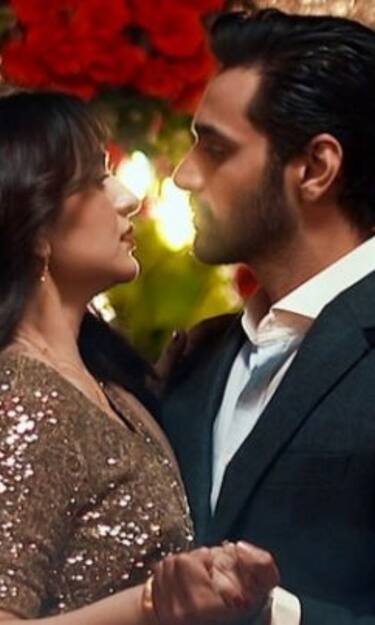 Kabhi Mein Kabhi Tum to Mere Humsafar; Top 10 romantic Pakistani dramas to watch with your boyfriend