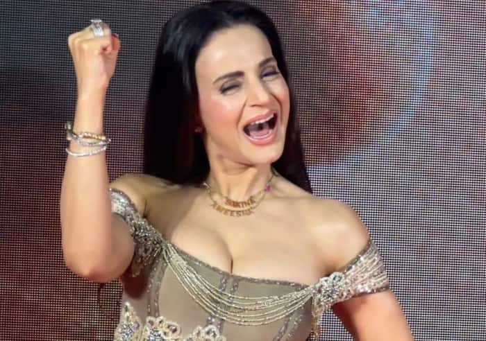 Ameesha Bipasha controversy