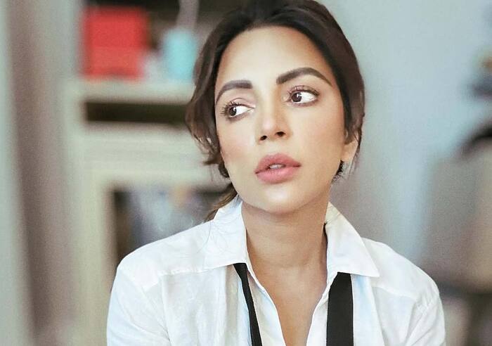 Shama Sikander Gossip