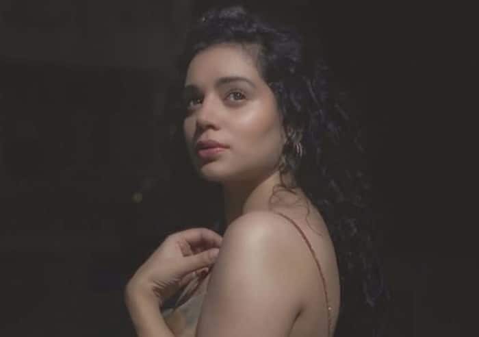 Sukirti Kandpal News