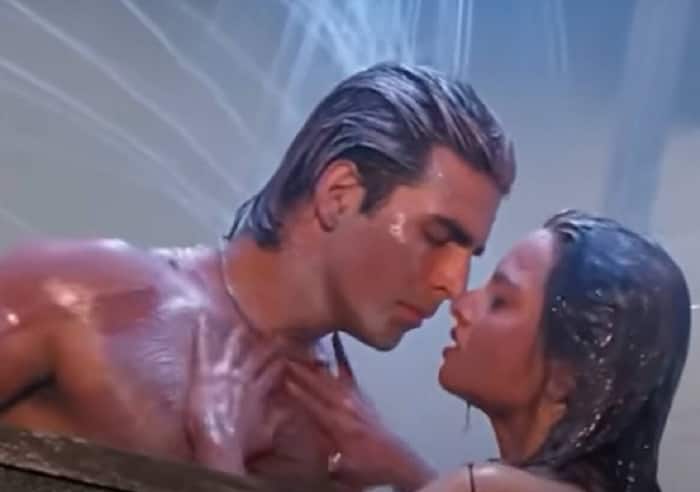 Rekha Akshay Kumar Bold Scene