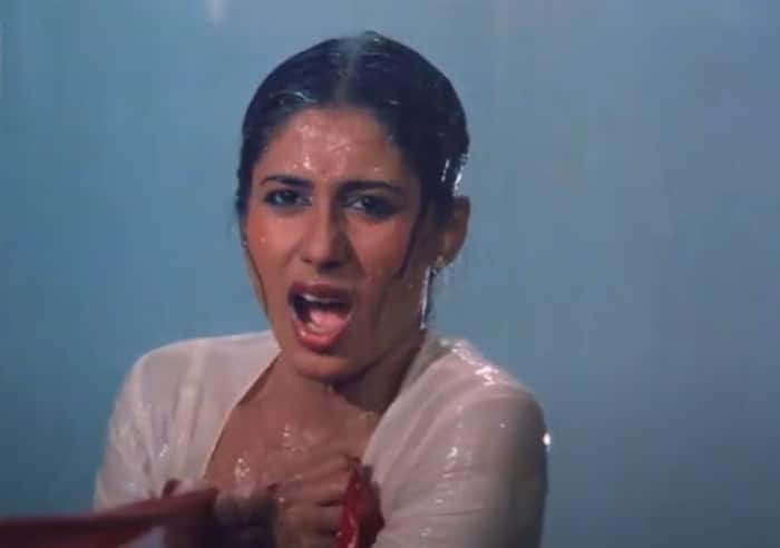 Smita Patil Cried After Shot for Namak Halaal Aaj Rapat Jaye To Song
