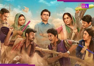 Panchayat 4 Review: फुलेरा गांव के सियासी घमासान के बीच निकल पड़ी रिंकी और सचिव की प्रेम कहानी, इस बार भी भा गई पंचायत की कहानी