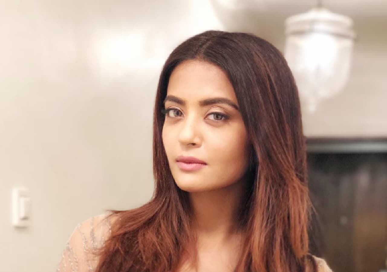 bollywoodlife.com photo