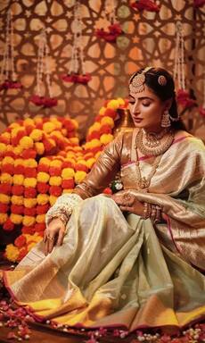 ऐश्वर्या शर्मा का ट्रेडिशनल लुक वायरल, साड़ी और हेवी जूलरी पहन लगी अप्सरा सी खूबसूरत,  फैंस बोले- 'रेखा जी की...'