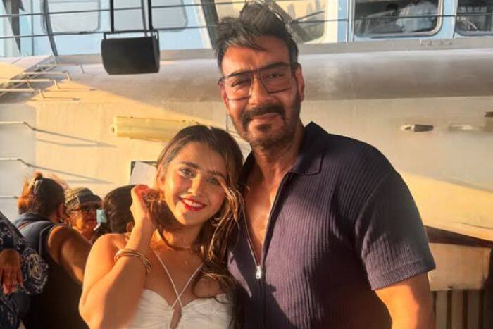 अजय देवगन से क्या है रोशनी वालिया का रिश्ता?