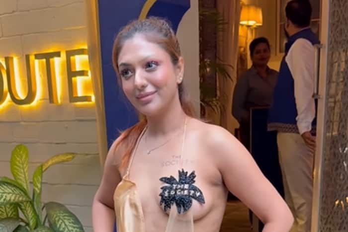 Entertainment news Celebrity gossip Movie and TV show updates Latest celebrity news Trending entertainment stories What did Khushi tell the paps?