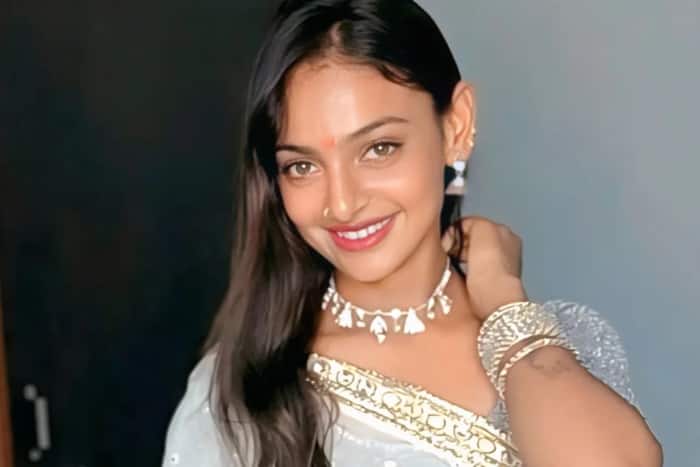 मोनालिसा ने जूलरी ब्रांड के लिए कराया फोटोशूट