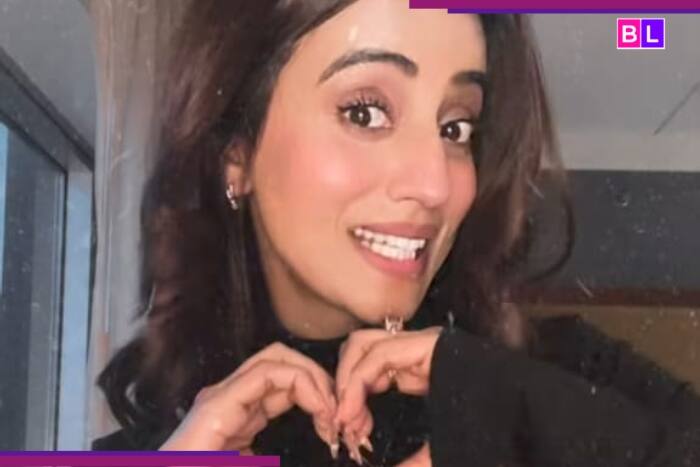 Akshara Singh's Heart Request Goes Viral