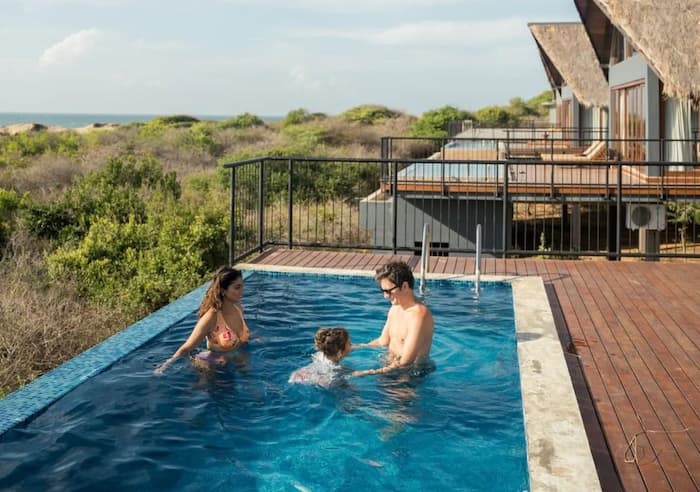 परिवार संग मस्ती