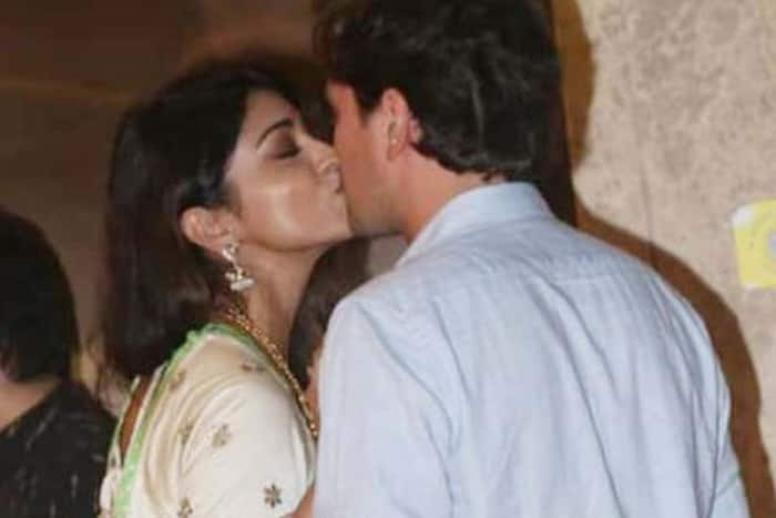 जबरदस्त है आंद्रेई कोस्चिव और श्रिया सरन का रोमांस