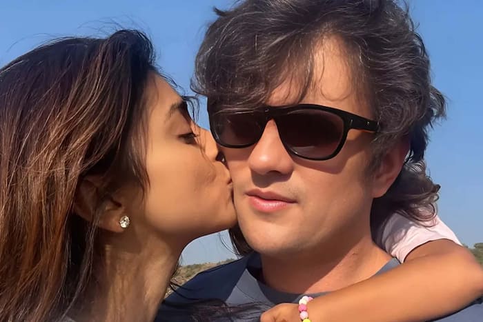 कई बार ट्रोल हो चुके हैं आंद्रेई कोस्चिव और श्रिया सरन