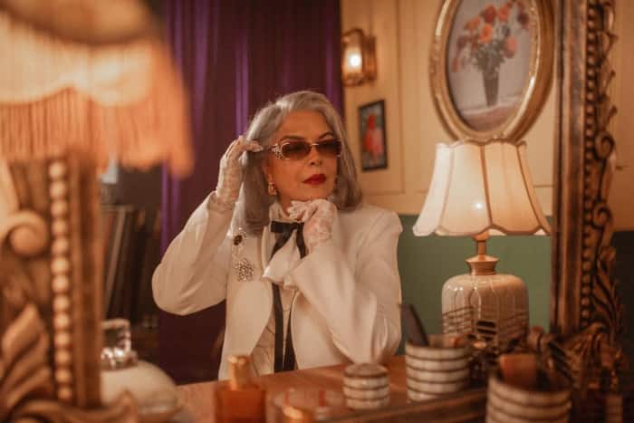 entertainment Zeenat Aman’s beauty at 73