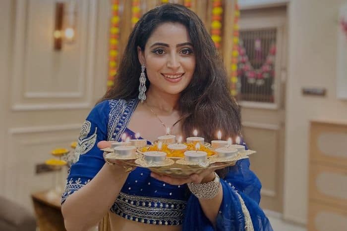 कहां हैं नील भट्ट?